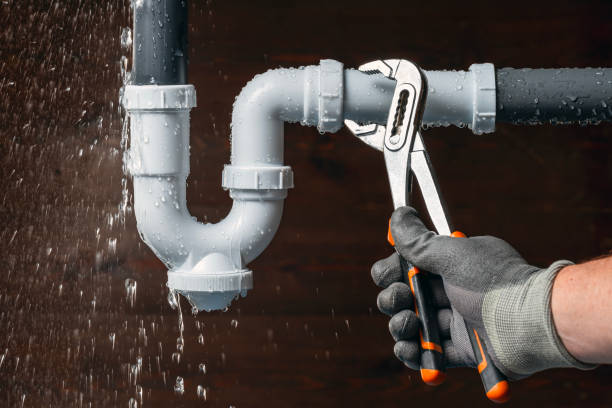 Professional Drain Cleaning technician working in Angelus Oaks, CA
